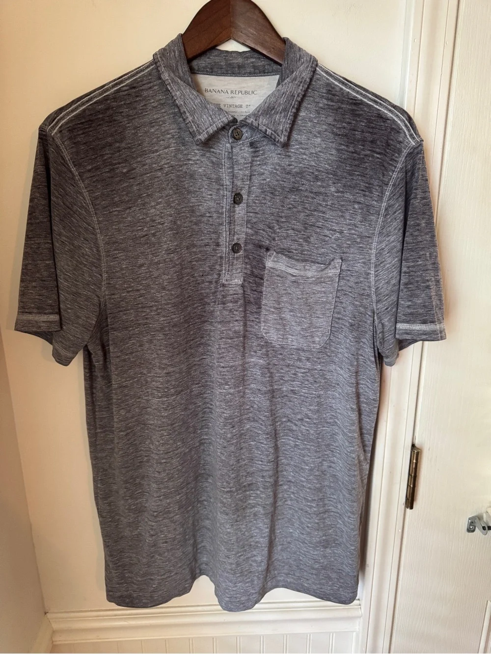 Banana Republic Men's Gray Polo “The Vintage T” Shirt Size Large